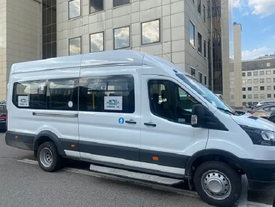 микроавтобус